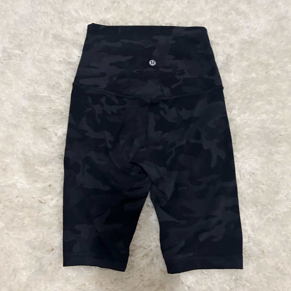 Size 4 Lululemon Biker Shorts